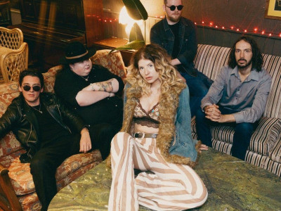 Katie and the bad sign